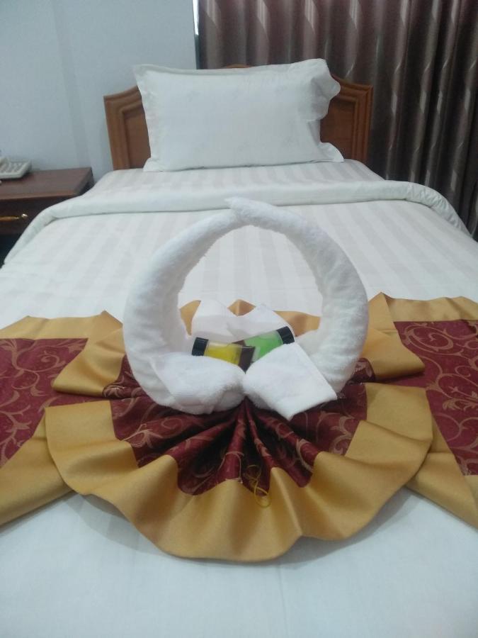 Mandalar May One Hotel Mandalay Exterior foto