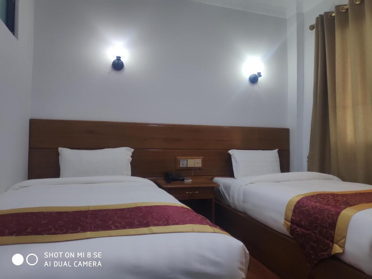 Mandalar May One Hotel Mandalay Exterior foto